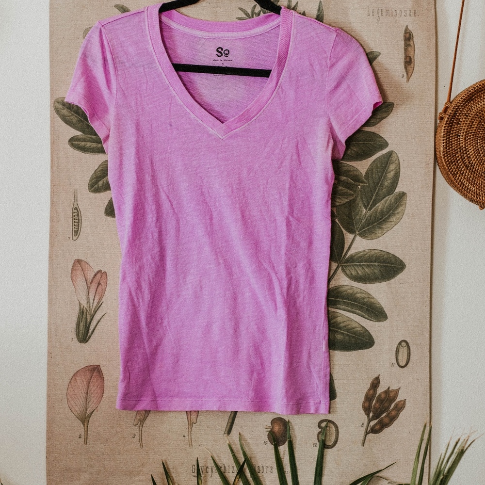 Purple V-neck tshirt